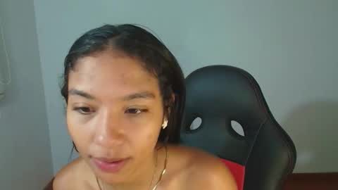 Snapshot of samy_jonnes_ chatting on September 25, 1:37 am Hello I am absent due to a family calamity I will return soon-hola estoy ausente por un problema familiar volvere pronto. online show from September 25, 1:37 am