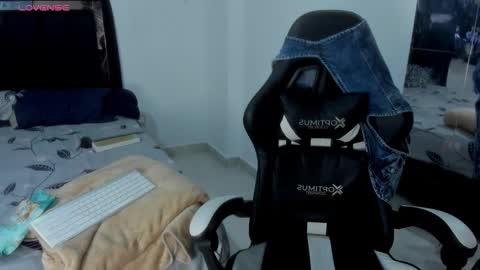 SamyHolbrook online show from November 11, 1:41 pm