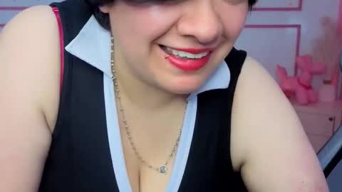 samythomas_t online show from January 17, 9:00 pm