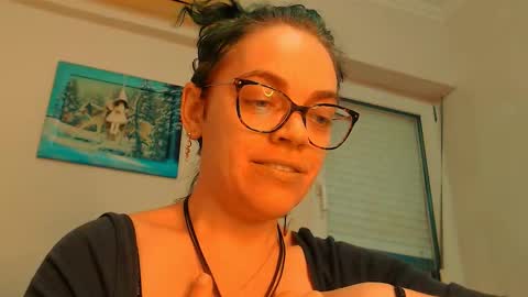 Sandra online show from March 14, 5:25 pm