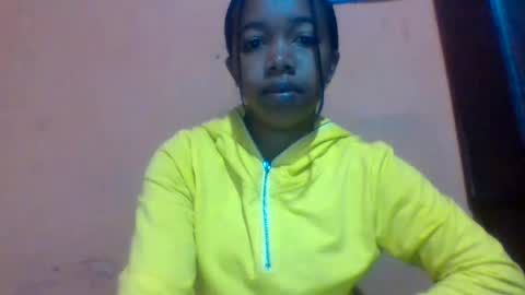 sandriana26 online show from April 13, 4:47 am