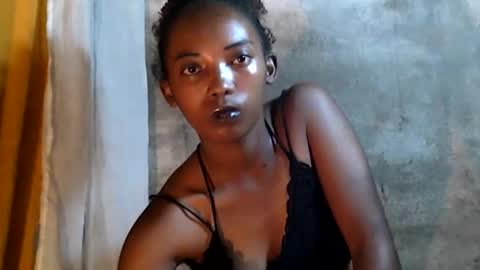 sandrine718 online show from January 12, 1:05 pm