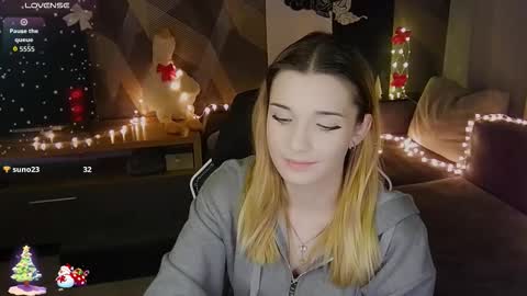 sandy_belle88 online show from December 15, 8:14 pm