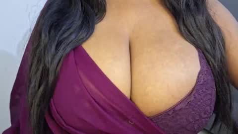 sanvi13 online show from April 9, 11:37 am