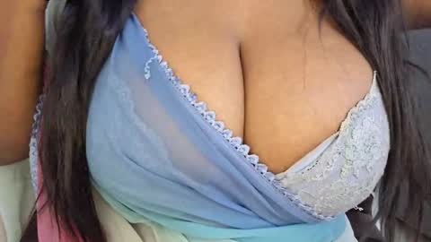 sanvi13 online show from April 13, 9:43 am