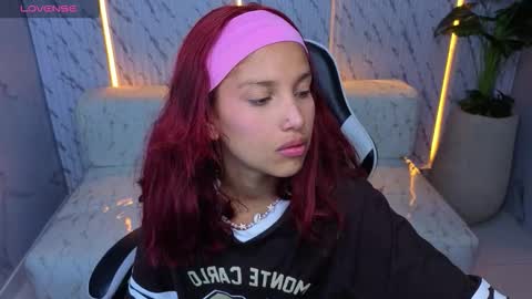 Online 800 to 1400 online show from December 22, 1:25 pm