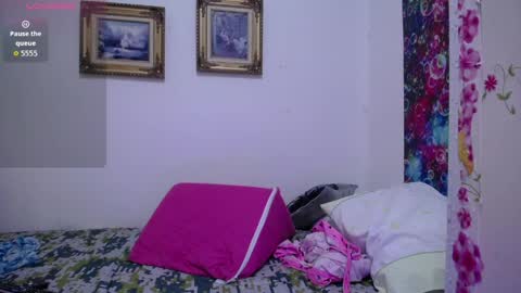 sara online show from April 9, 12:02 am