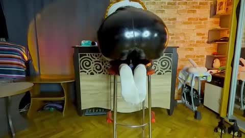 sara  foxy online show from April 14, 3:50 am