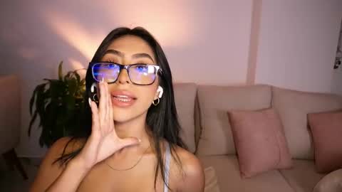 Sara  online show from November 3, 12:58 am