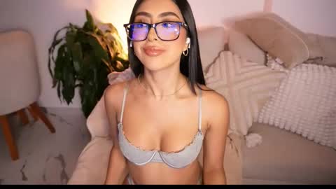 Sara  online show from November 14, 12:43 am