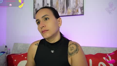   online show from December 5, 11:22 am