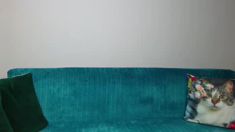 Im Sara I am happy to be here  online show from November 27, 6:44 pm