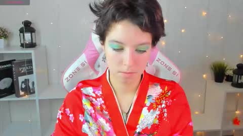 Sarah online show from December 4, 2:14 am