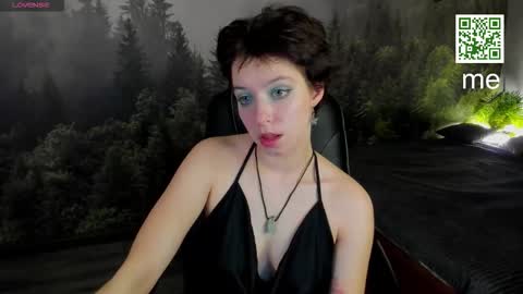 Sarah online show from December 1, 1:20 am