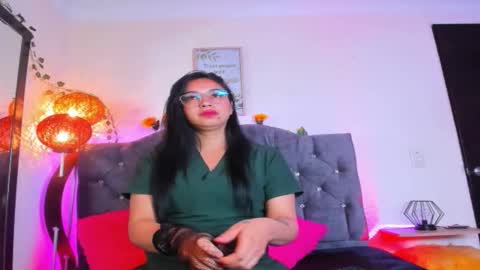 Sara online show from November 8, 1:16 pm