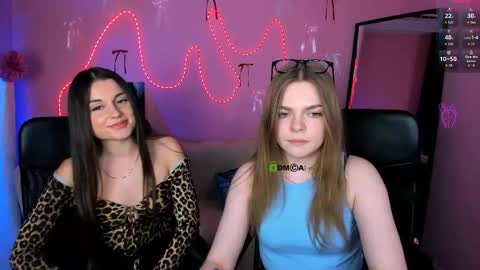 Sara online show from April 13, 7:14 pm