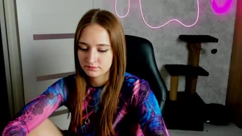 Sara online show from April 23, 8:44 pm