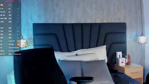 Snapshot of sara_stone17 chatting on February 20, 11:53 am  -  online show from February 20, 11:53 am