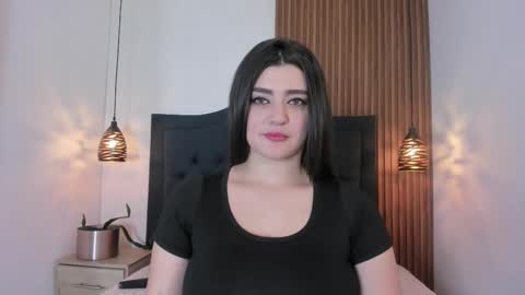 Snapshot of sara_stone17 chatting on September 16, 11:40 am  -  online show from September 16, 11:40 am