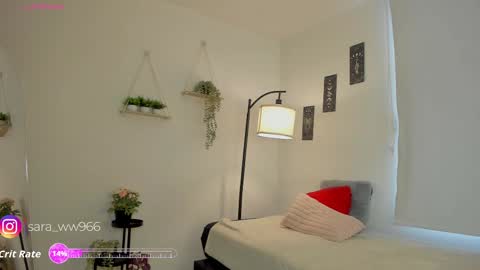 Snapshot of sara_sweett9 chatting on September 16, 7:00 pm sara_sweett9 online show from September 16, 7:00 pm