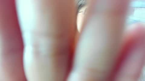sara_thonson_ online show from June 5, 4:49 am