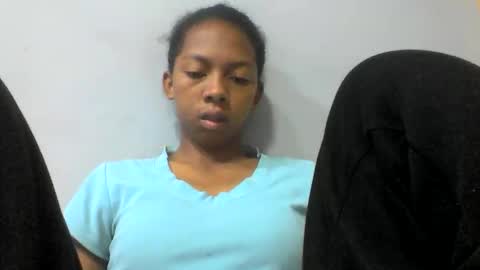 sarah146341 online show from April 19, 3:50 am