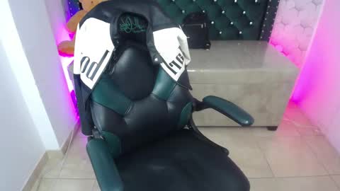 Sara online show from November 22, 3:53 am