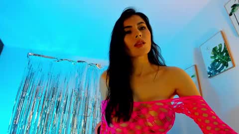 INSTAGRAM...sarah22 p online show from March 1, 10:42 pm