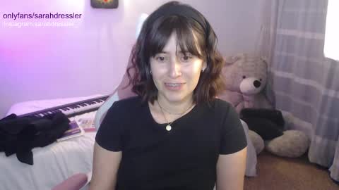 sarahdressler online show from March 6, 2:41 am