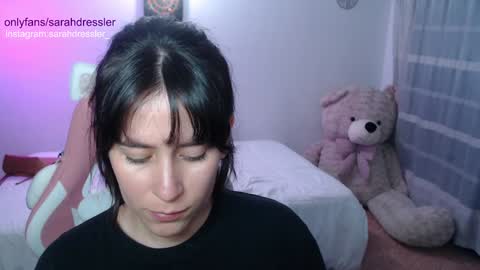 sarahdressler online show from December 29, 3:33 am