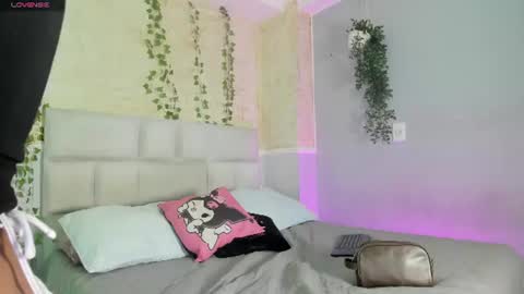 SARAH online show from June 15, 10:10 pm