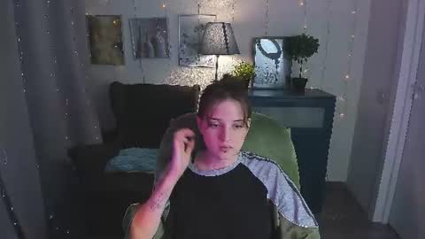 Sarah online show from June 13, 5:10 pm
