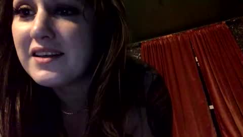 sarahsweetie17 online show from October 20, 4:37 am
