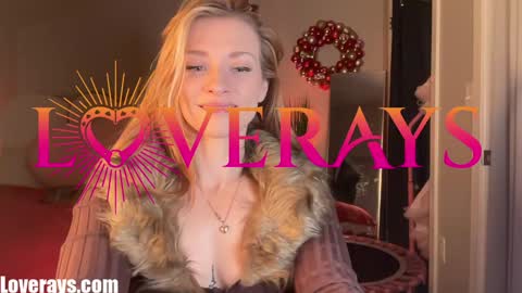 saraloverays online show from November 17, 3:18 am