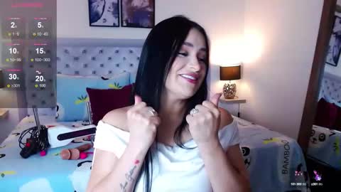   Sara  online show from October 7, 5:28 pm