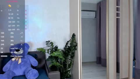 Snapshot of sarashine__ chatting on September 12, 7:54 pm Sara online show from September 12, 7:54 pm