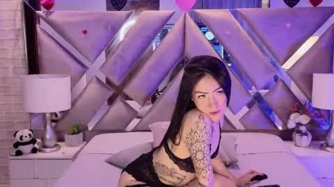 Sara  online show from April 11, 5:27 pm