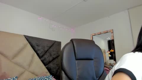      online show from March 2, 12:32 am