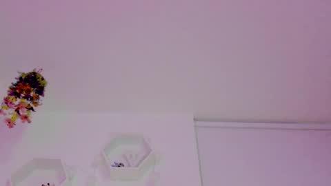 Snapshot of saray2312 chatting on October 15, 11:18 pm Saray  online show from October 15, 11:18 pm