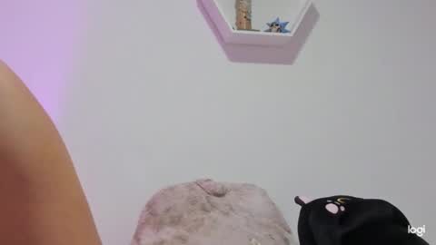 Snapshot of saray2312 chatting on February 5, 11:28 pm Saray  online show from February 5, 11:28 pm