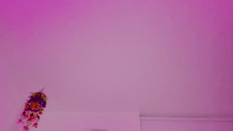 Snapshot of saray2312 chatting on October 1, 11:20 pm Saray  online show from October 1, 11:20 pm