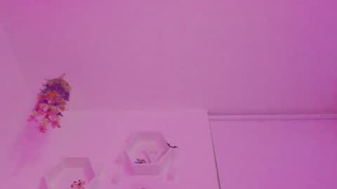 Snapshot of saray2312 chatting on October 16, 11:29 pm Saray  online show from October 16, 11:29 pm