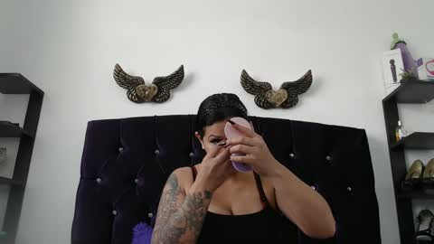 Sara online show from September 25, 2:05 pm