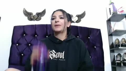 Sara online show from October 12, 8:06 am