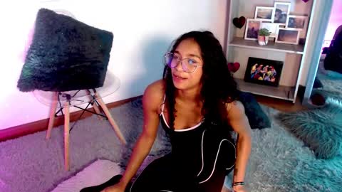 sasha_bowei online show from March 13, 4:03 am