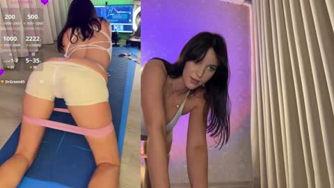 Snapshot of sasha_long13 chatting on December 27, 9:43 pm Sasha Long13 online show from December 27, 9:43 pm