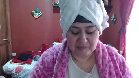 S A S H A R O S E online show from December 18, 1:05 pm