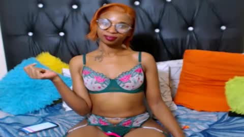 sasyylissaa online show from April 9, 4:48 am