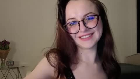 Lori online show from April 17, 9:50 pm