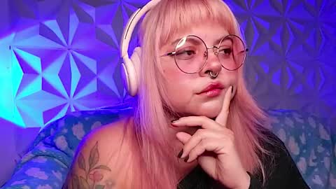 Gina George online show from April 16, 12:44 am